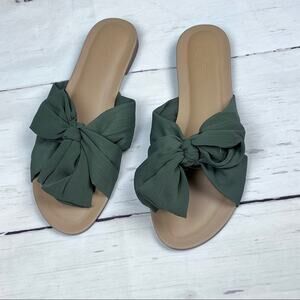 LOFT Women's Green Bow Style Sandals Sz 7